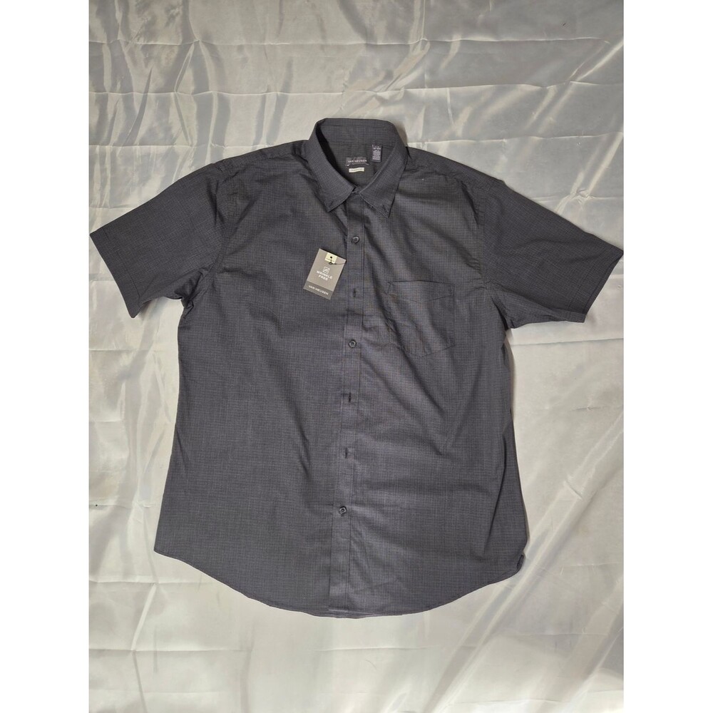 NWT Van Heusen Short Sleeve Button Down Shirt - Large Classic Fit